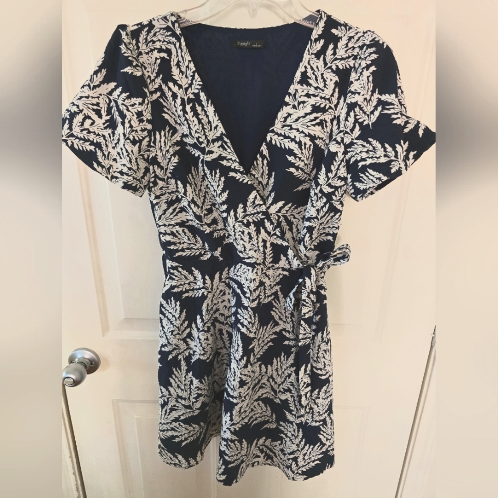 Short sleeve Junior Navy and cream faux wrap dress